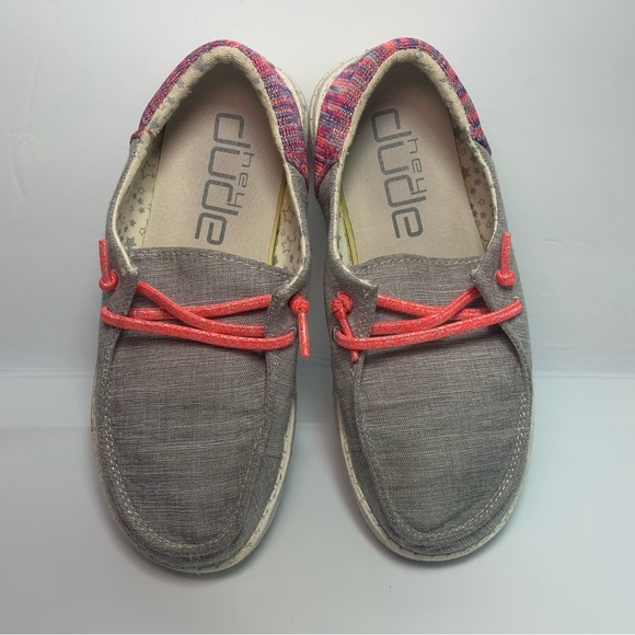 HEY DUDE Gray and Pink pattern shoes Size 2 - Picture 4 of 11